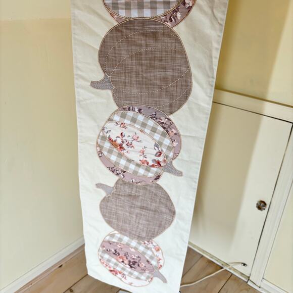 Shabby Chic NWT Cream Fall Thanksgiving Floral Pumpkin Table Runner 14x48 - Picture 3 of 6